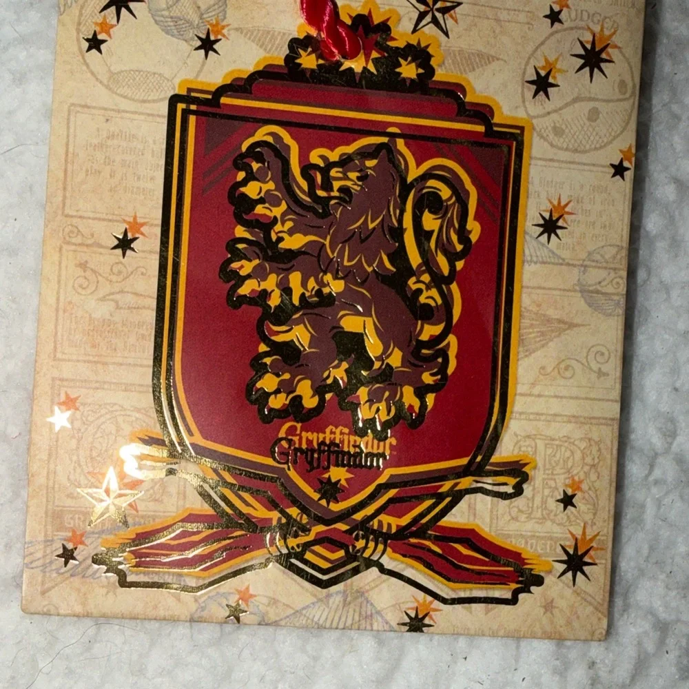 Gryffindor Crest Gift Bag Harry Potter By Hallmark Small 4” x 5”